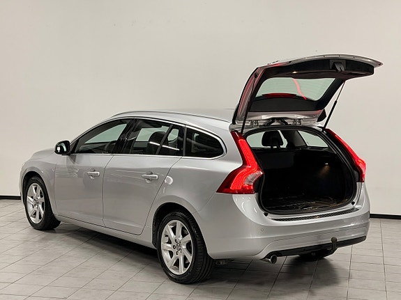 Volvo V60 6 of 29