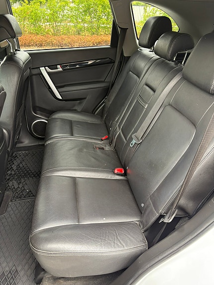 Chevrolet Captiva 12 of 14