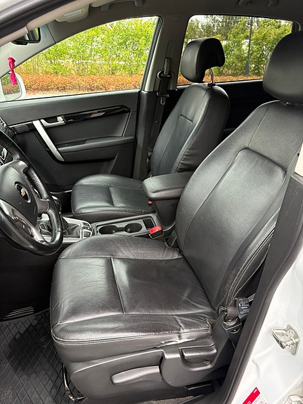 Chevrolet Captiva 11 of 14
