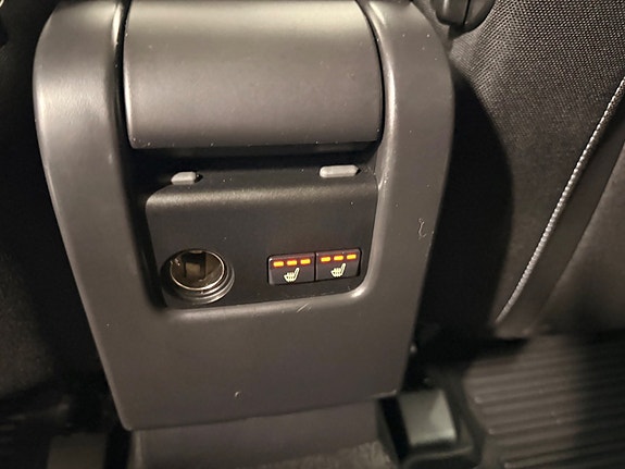Volvo XC60 15 of 30