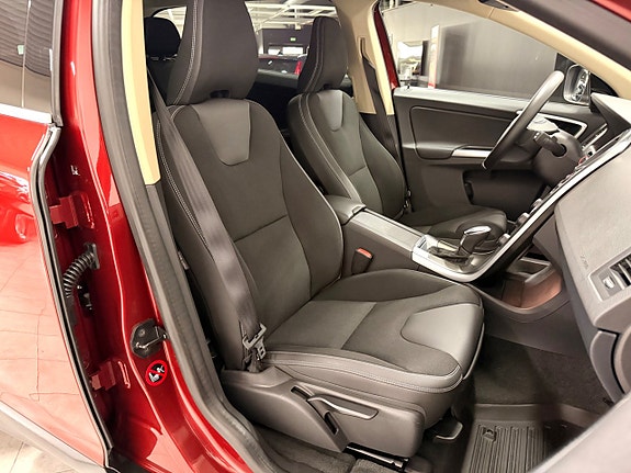 Volvo XC60 26 of 30