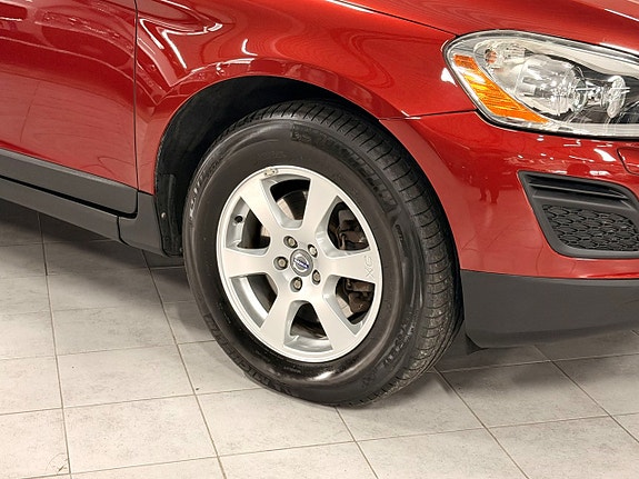 Volvo XC60 3 of 30