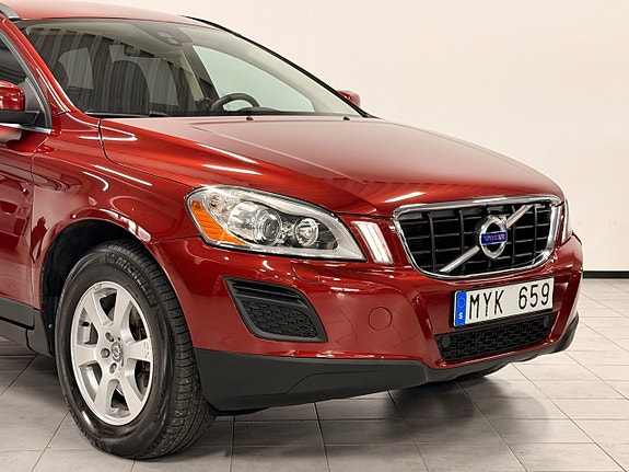 Volvo XC60 4 of 30