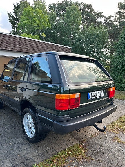 Land Rover Range Rover 3 of 4