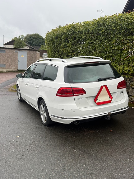 Volkswagen Passat 3 of 10