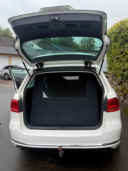 Volkswagen Passat 8 of 10