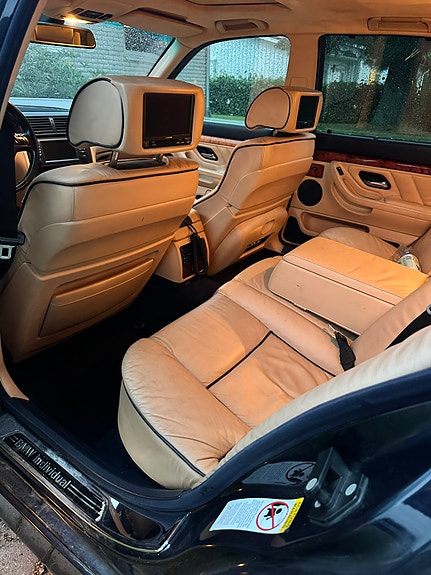 BMW 740d 9 of 19