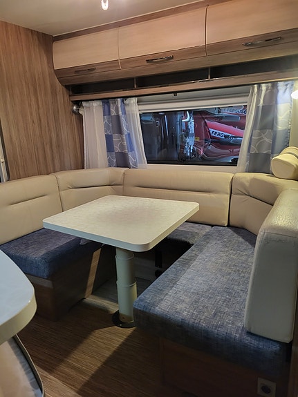 Hobby 545 KMF LUXE EASY 8 of 11