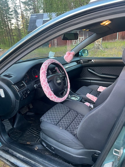 Audi A6 6 of 6
