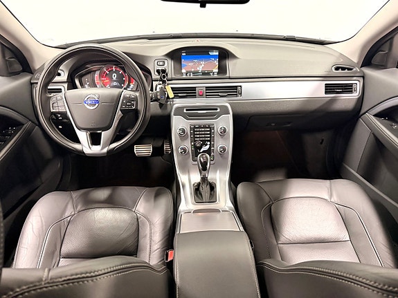 Volvo XC70 15 of 30