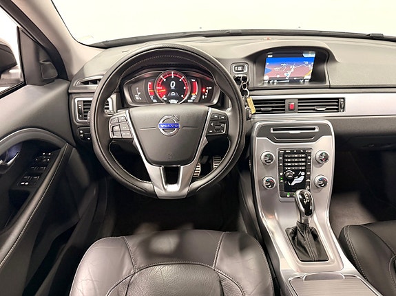 Volvo XC70 16 of 30