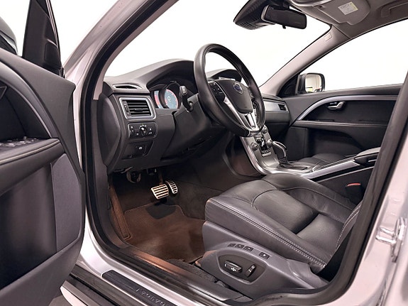 Volvo XC70 8 of 30