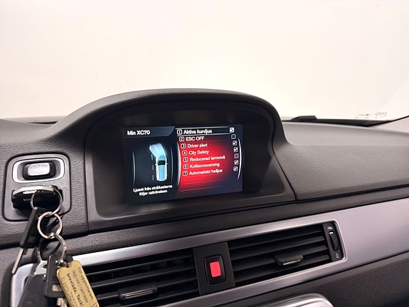 Volvo XC70 20 of 30