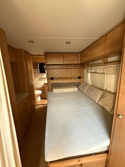 Polar 680 Svit. Ny-bes .Alde värme.Skinn.Ac.Pris 229.000:- 3 of 10