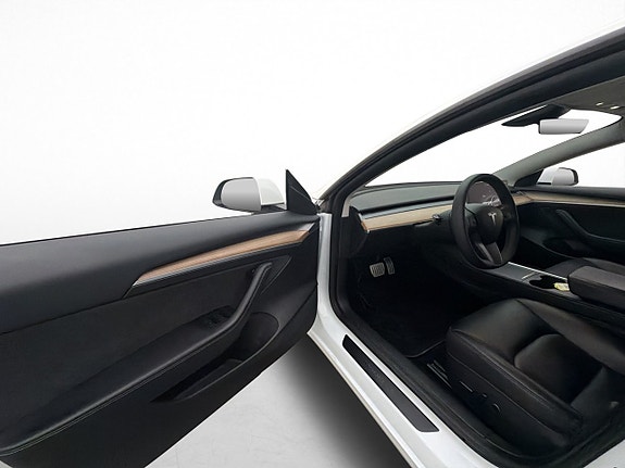 Tesla Model 3 12 of 30
