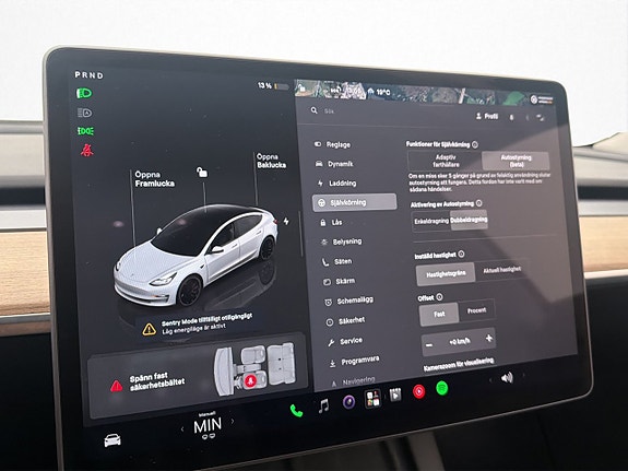 Tesla Model 3 23 of 30