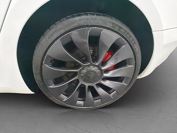 Tesla Model 3 30 of 30