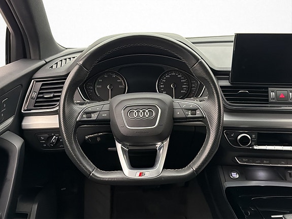 Audi Q5 10 of 28