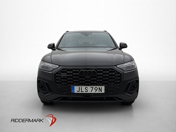 Audi Q5 2 of 28