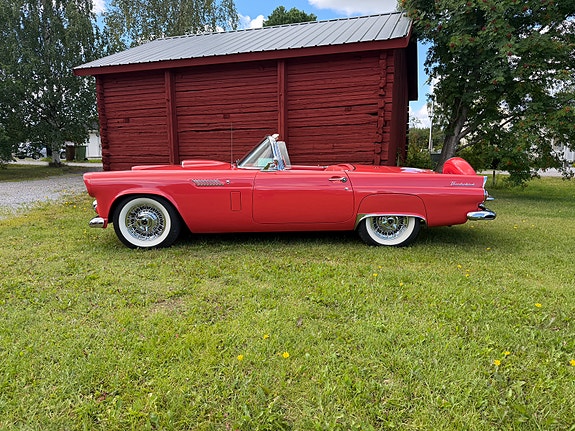 Ford Thunderbird 5 of 23