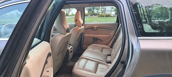 Volvo XC70 6 of 13