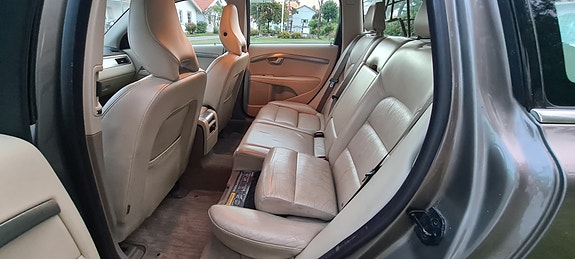 Volvo XC70 7 of 13