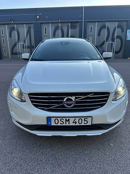 Volvo XC60 7 of 15