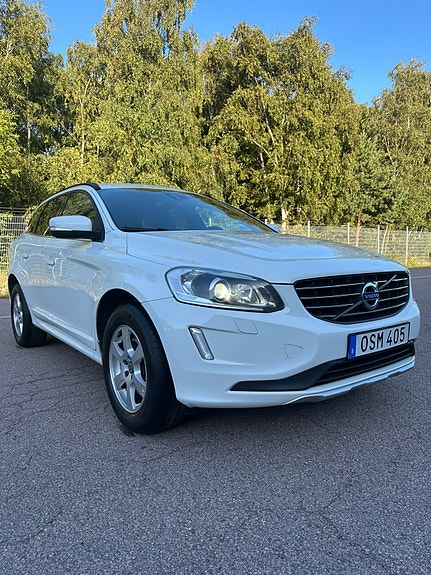 Volvo XC60 3 of 15