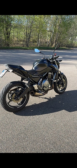 Kawasaki Ninja Z650 4 of 5