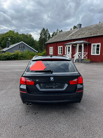 BMW 520d 4 of 11