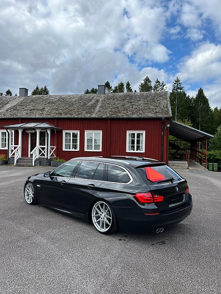 BMW 520d 3 of 11