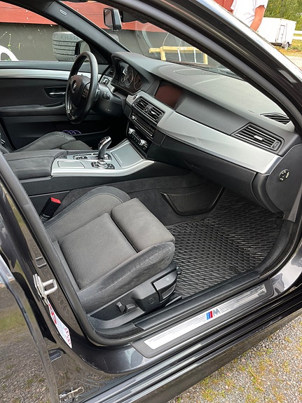 BMW 520d 8 of 11