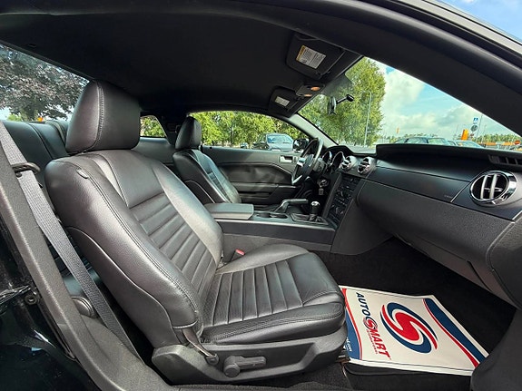 Ford Mustang 14 of 20