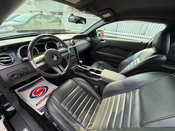Ford Mustang 10 of 20