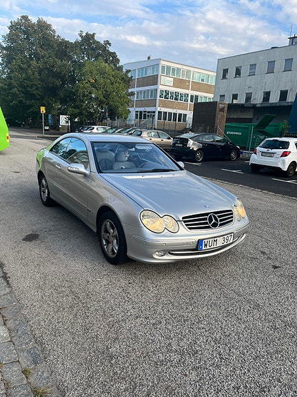 Mercedes-Benz CLK200 2 of 7