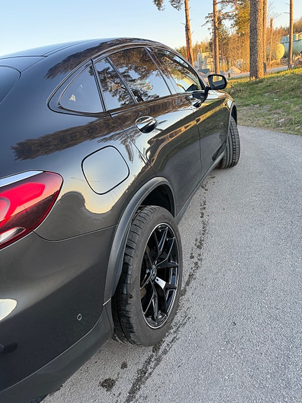 Mercedes-Benz GLC300 de 14 of 19