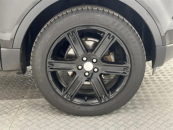 Land Rover Range Rover Evoque 12 of 12