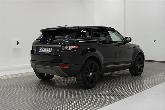 Land Rover Range Rover Evoque 2 of 12