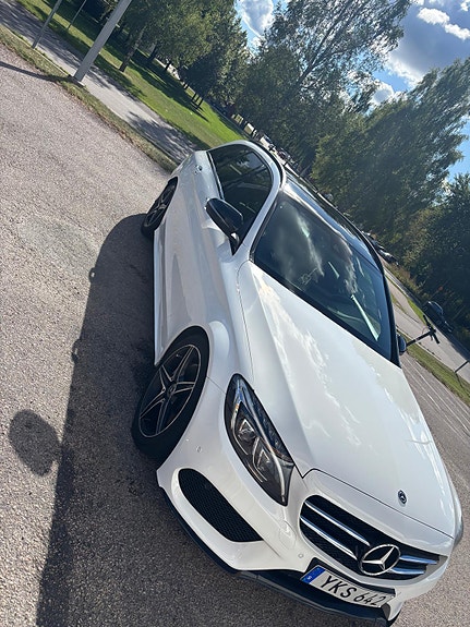 Mercedes-Benz C220 4 of 7