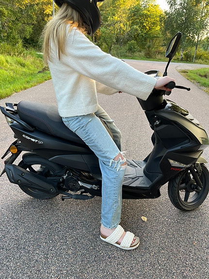 Motocr Comet SP 4 of 8