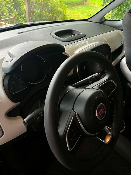 Fiat 500L 7 of 12
