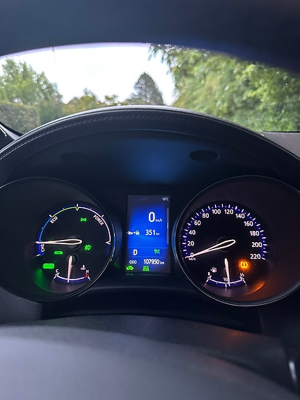 Toyota C-HR 14 of 19