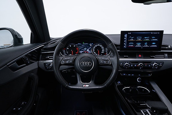 Audi A4 16 of 26
