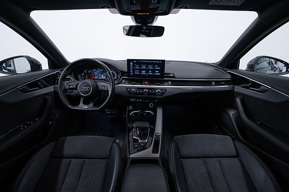 Audi A4 15 of 26