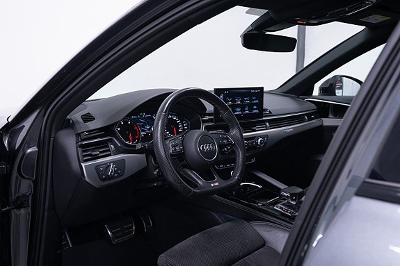 Audi A4 9 of 26
