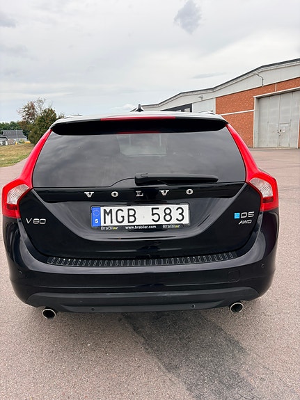 Volvo V60 4 of 9