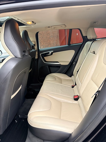 Volvo V60 6 of 9