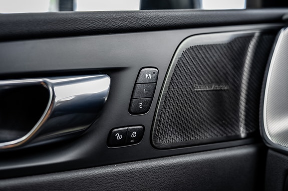 Volvo XC60 26 of 30