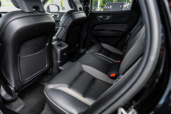 Volvo XC60 28 of 30