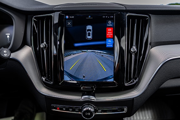 Volvo XC60 17 of 30